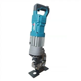 Přenosný hydraulický děrovač